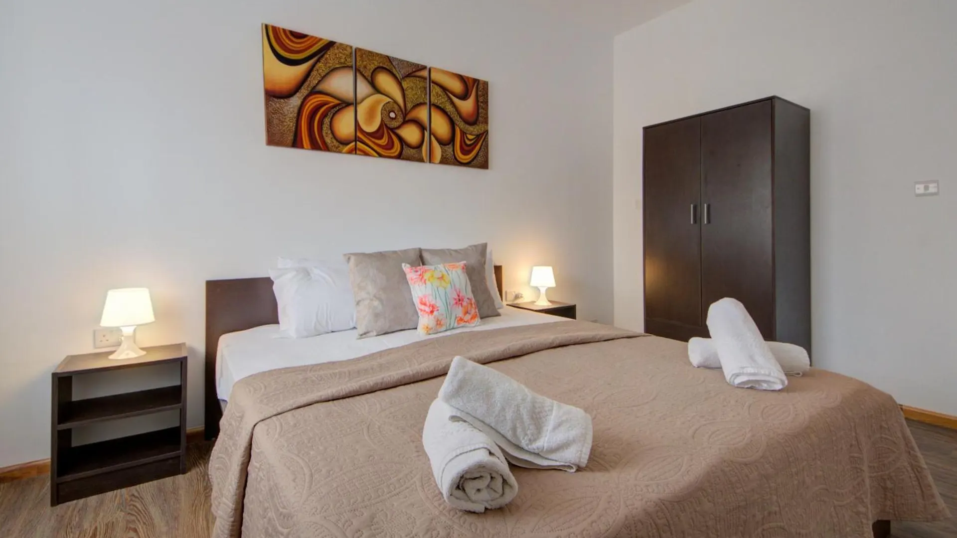 Sliema Exclusive 4-Bedroom Side Seaviews Apartments By Shortletsmalta 0*,